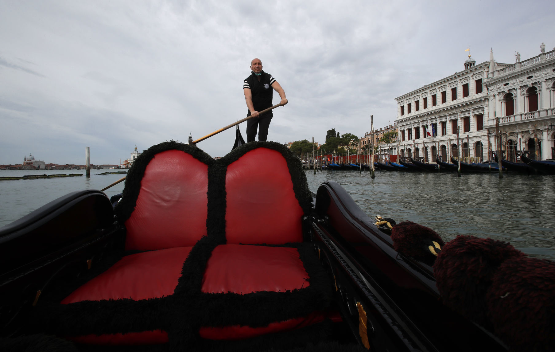 Virus Outbreak Reimagining Venice